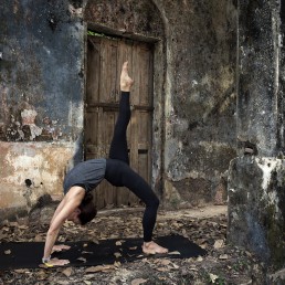 Marita och OOO pratar om OOO-yogamatta